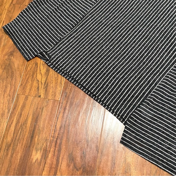 Cato Cold Shoulder Relaxed Fit Top 26/28W - Picture 3 of 6